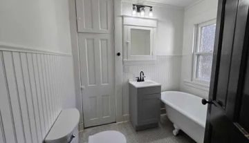 112 E Clinton St Clinton MO 22.jpg